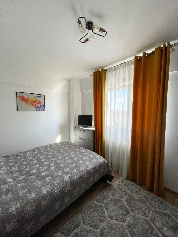 Cozy Apartment - Near Airport And Palas Mall Iasi Exterior photo