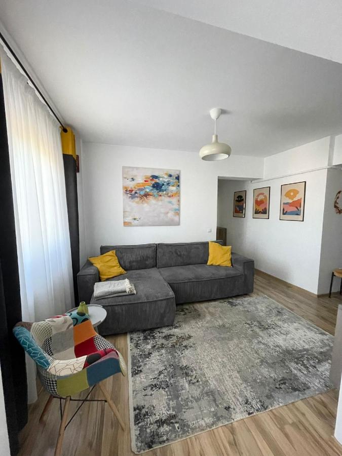 Cozy Apartment - Near Airport And Palas Mall Iasi Exterior photo