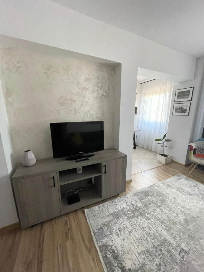 Cozy Apartment - Near Airport And Palas Mall Iasi Exterior photo